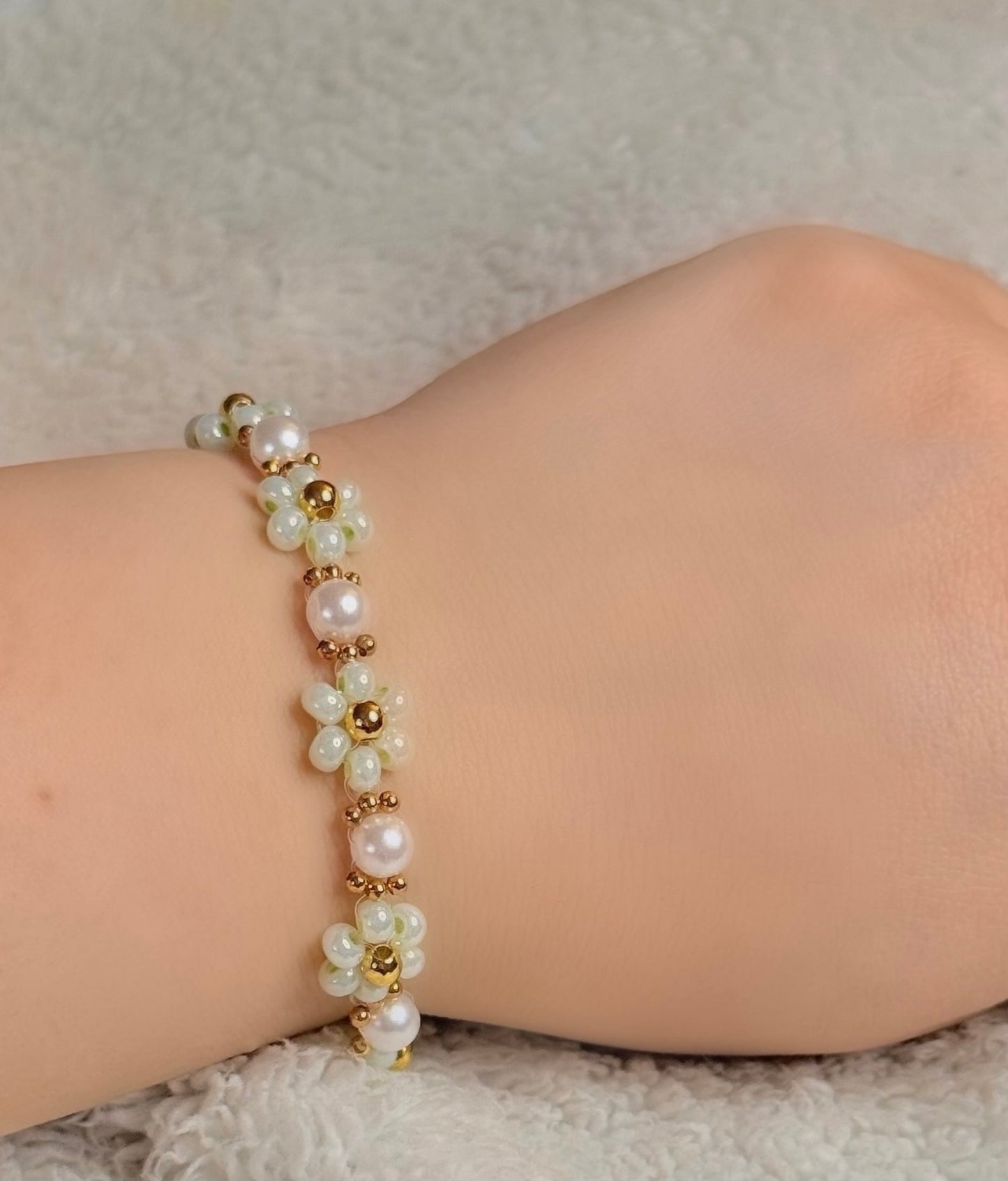 Green Floral Beaded Bracelet